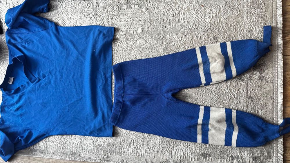 Продам форму для хоккея