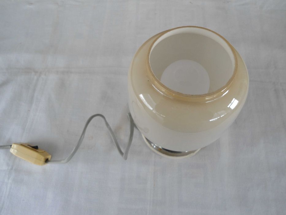 Настолна нощна лампа