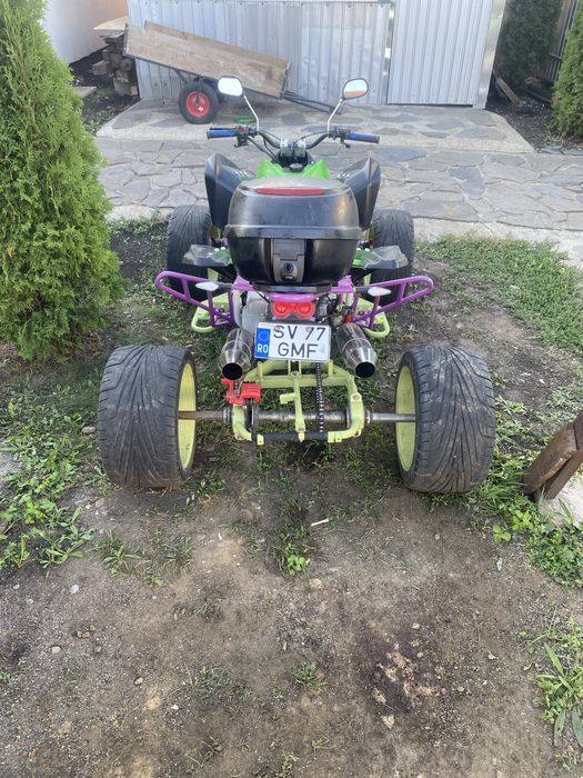 Vand atv de doua persoane de 275