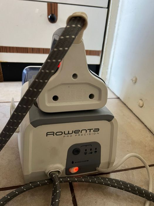 Stație de călcat ROWENTA  second-hand