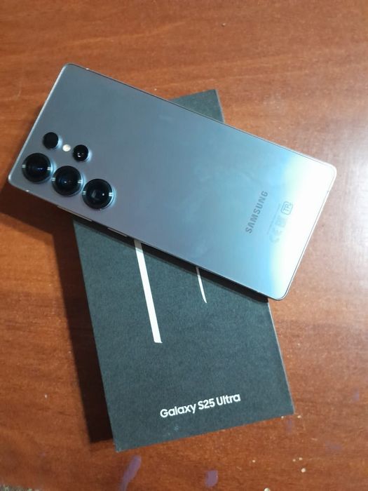 Продам Самсунг S25 ULTRA