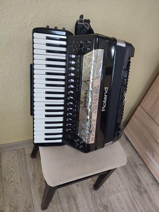 Roland fr8x Роланд фр8х