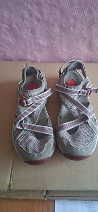 Sandale dame teva marimea 40