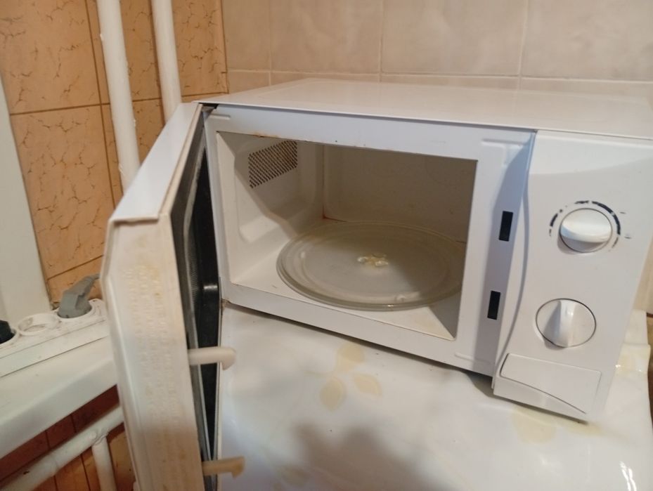 Продам микроволновую  печь  хорошем состоянии