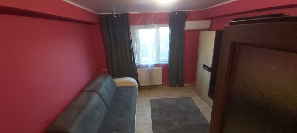 Inchiriez garsoniera