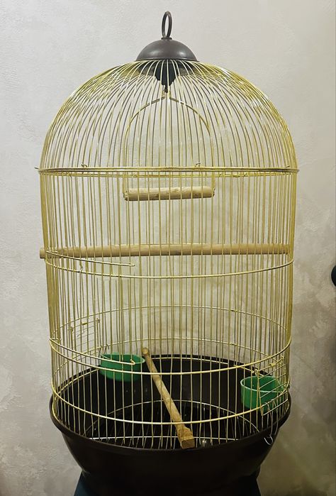 Круглая клетка для птиц