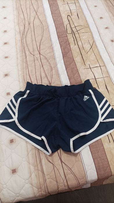 Дамски спортни дрехи