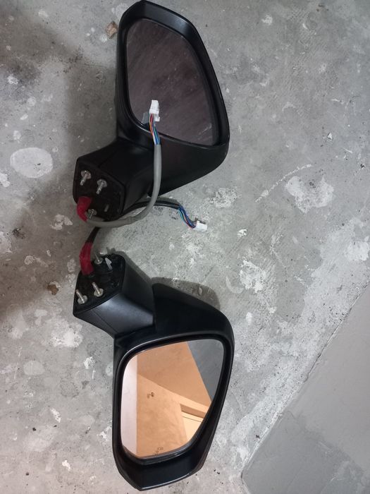 Ляво и дясно огледало за Тойота Рав 4 след 2019