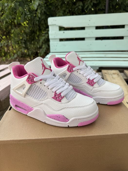 Nike Jordan 4 Pink Oreo (marimi: 36,37,5;38,39)