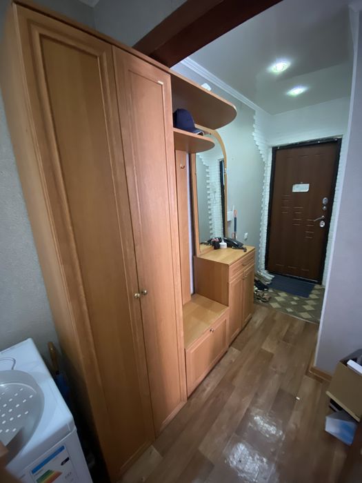 срочна продам прихожку