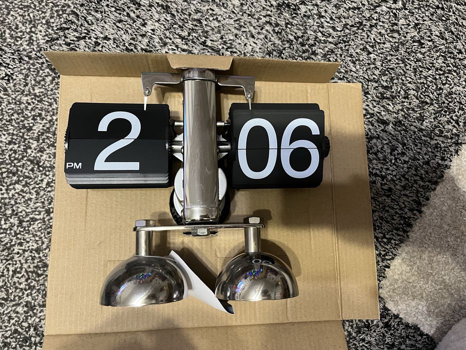 Настольные часы