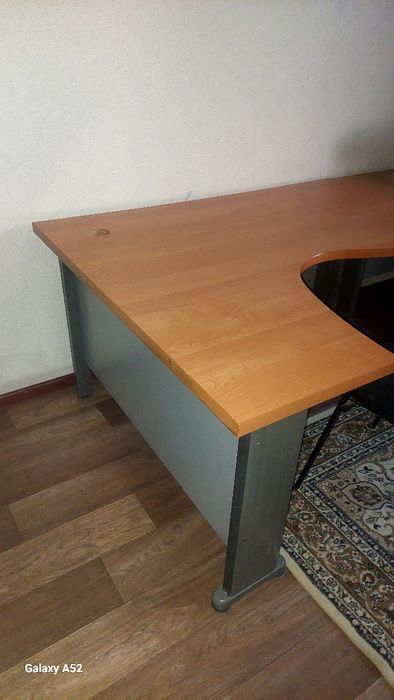 Стол офисный  ваенкаенваыааролл