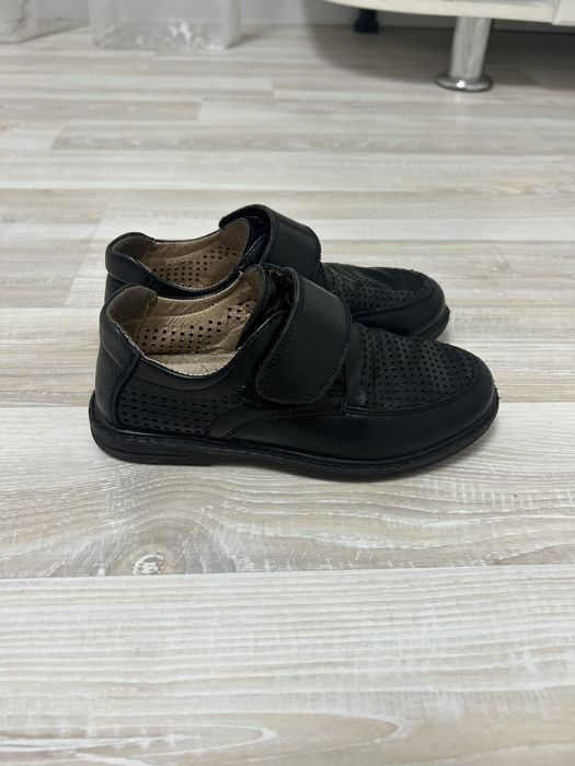 Детская кажанная обувь