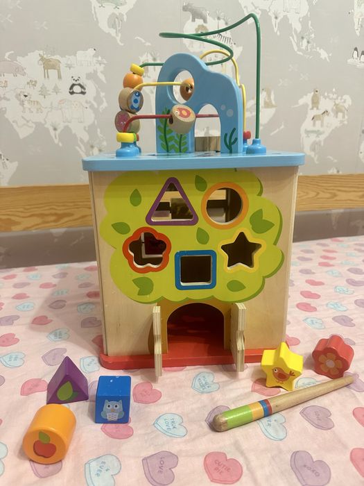 Дървен куб за различни активности Hape