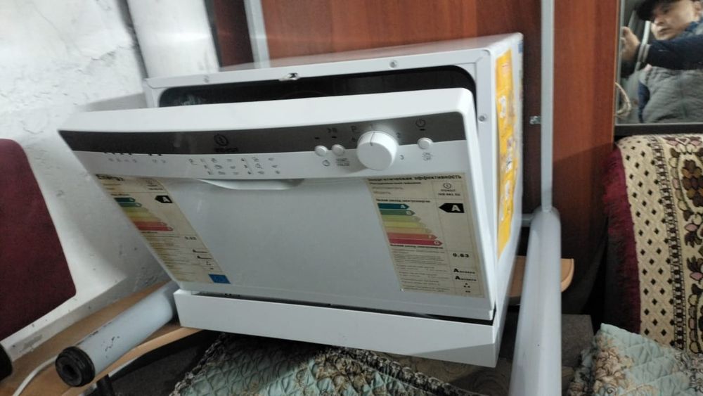 Продам посуда мойка. Индезит.