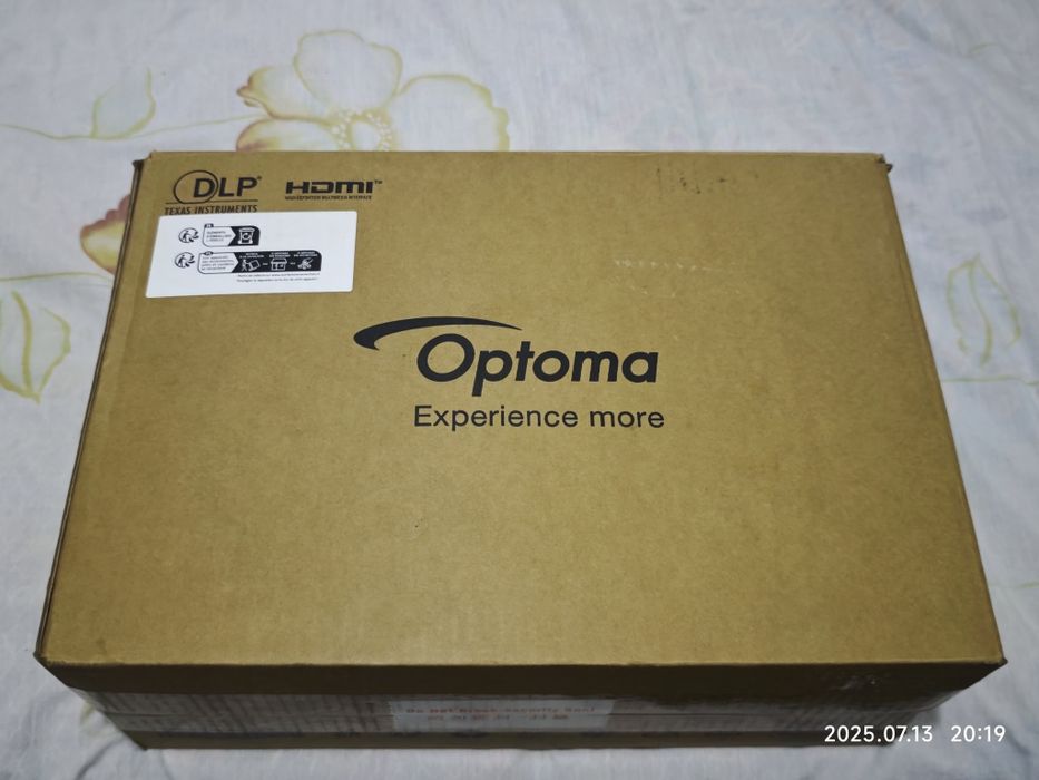 Продам профессиональный лазерный проектор