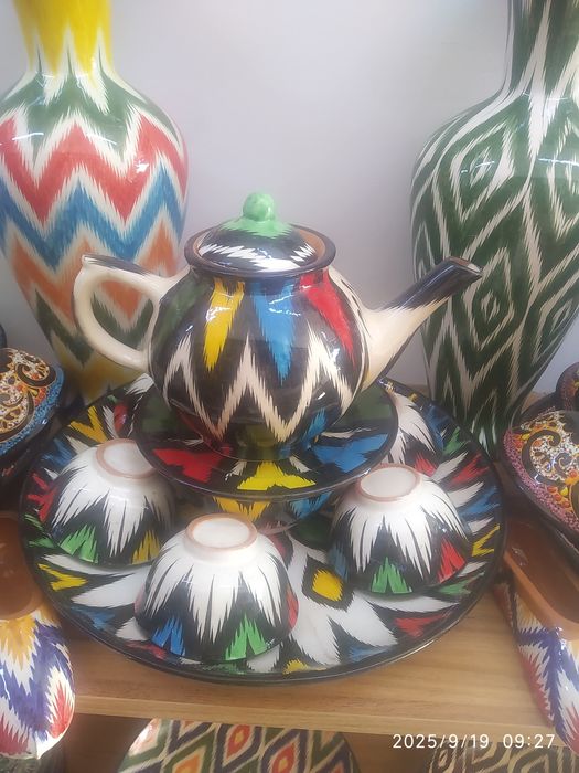 Узбекиская посуда, ляган  Риштанская керамика.