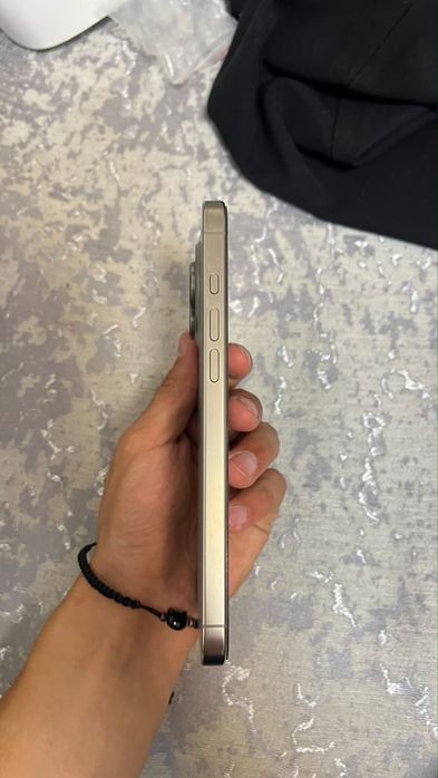 Продам Iphone 16 pro max в хорошем состоянии