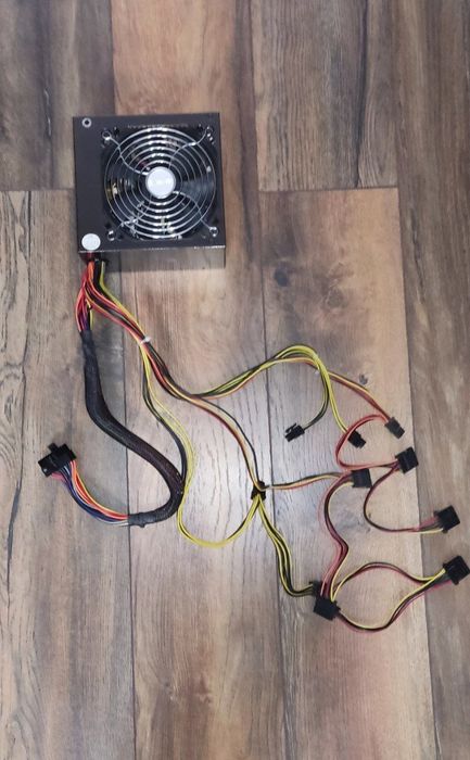 Блок питания Huntkey 500 Ватт.