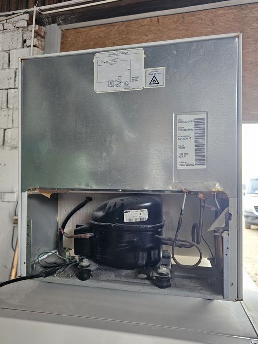 Frigider bar mini frigider samsung