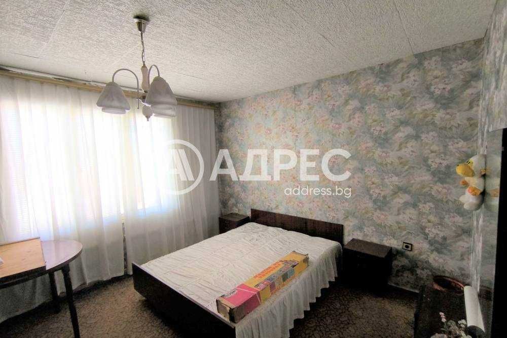 Продава се Тристаен апартамент в Разград, Център - 125 кв.м за 816 €/кв.м - Снимка #2