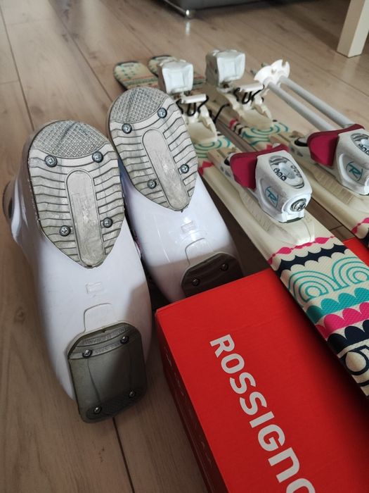 Детски ски и обувки ROSSIGNOL,  Ски каска Alpina