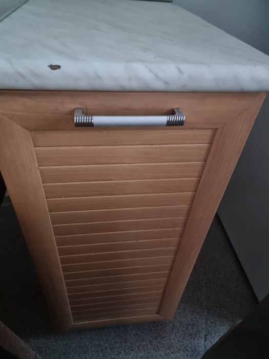 Продам кухонный шкаф