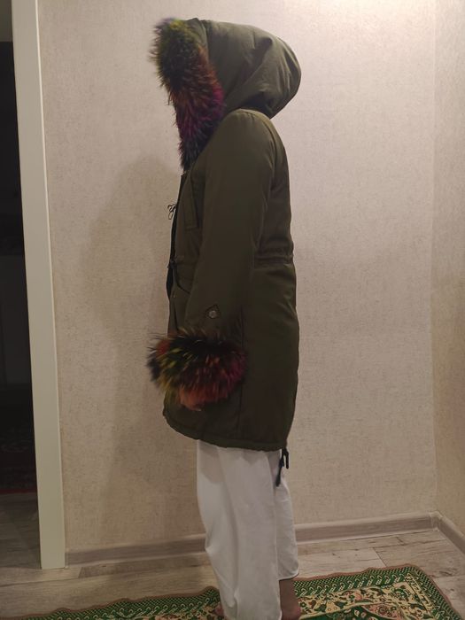 Продам парку в отличном состоянии