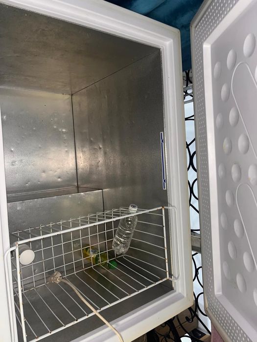 Продам морозильник в отличном состояний