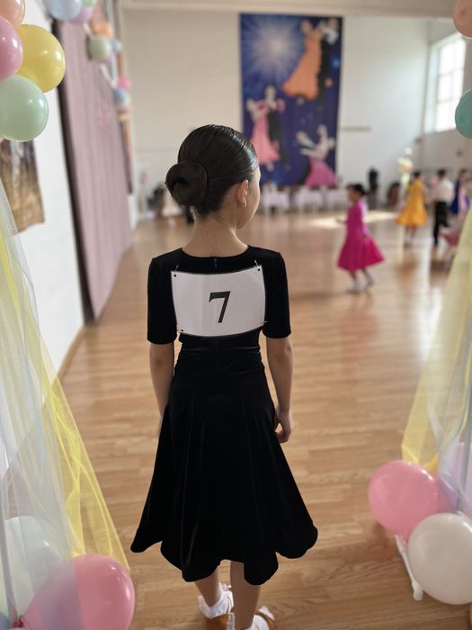 Продам платье для бальных танцев