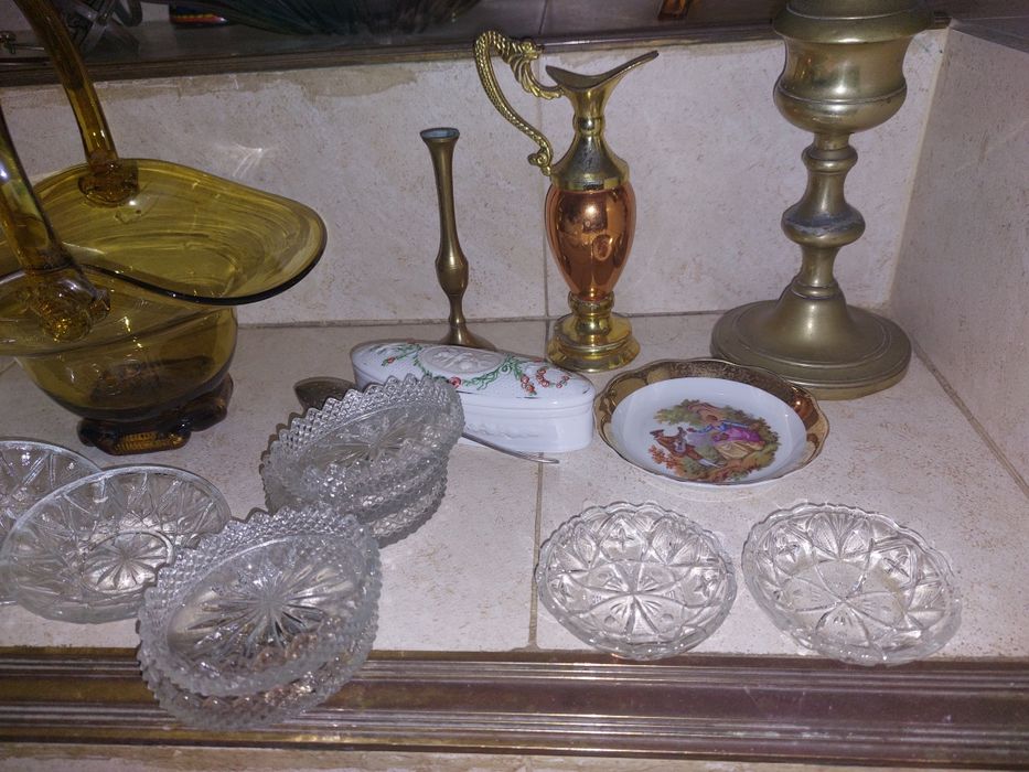 ЛОТ интериорни предмети за колекция декорация