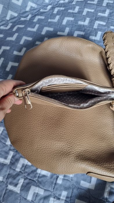 Ручная женская сумка