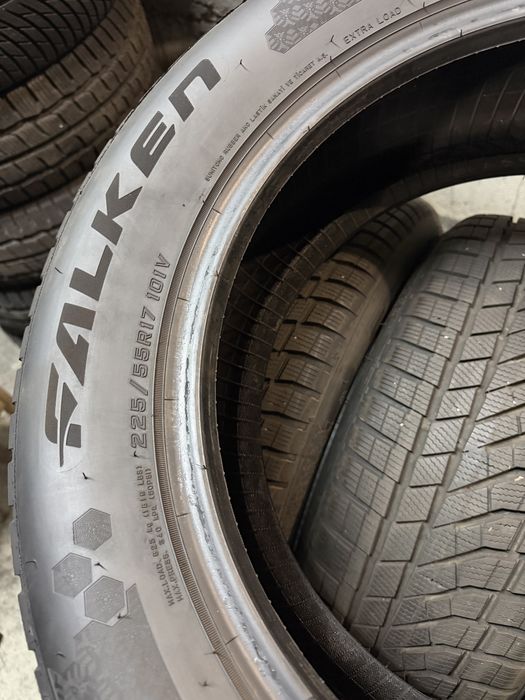 215/55/17 Falken 4бр дот24