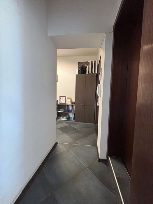 Дава се под наем Офис в Варна, Конфуто - 110 кв.м за 900 € - Снимка #5