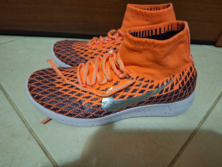 Дамски маратонки Nike