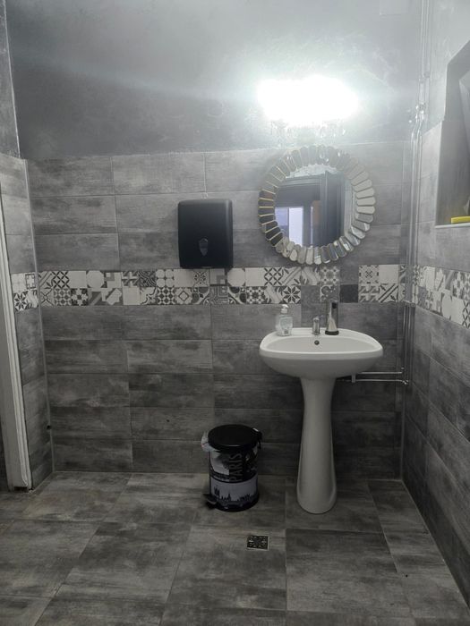 Închiriez spațiu comercial premium 90 mp – Bd. Ecaterina Teodoroiu 504 – Vad excelent | Târgu Jiu