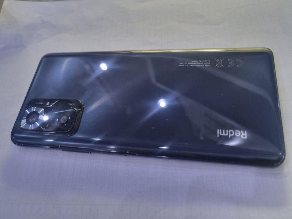 Redmi Not 10 Pro 128 GB karobka dakumenti bor idial holatda tiniq