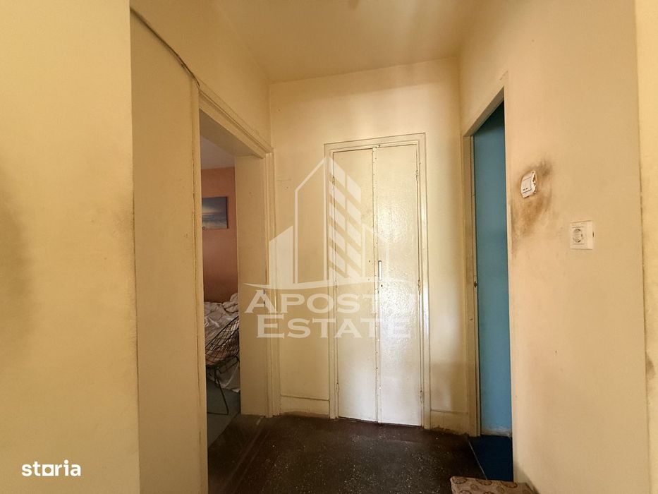 Apartament cu 2 camere de vanzare, zona Circumvalațiunii Timisoara