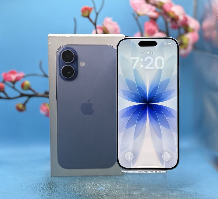 ГАРАНЦИОНЕН!!! Apple iPhone 17, 256GB, 5G, Mist Blue + адаптер Apple