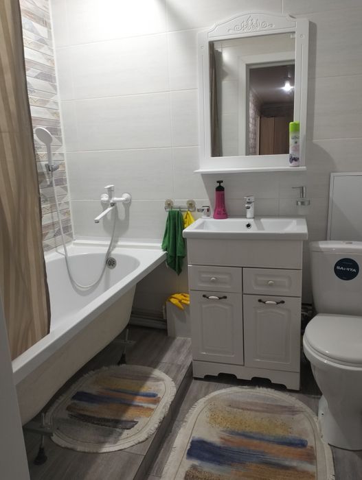 Сдам 2х и 1 ком Район 7 поликлиники