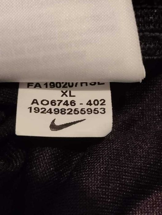 Nike FC Barcelona детско долнище размер за ръст 158-170.