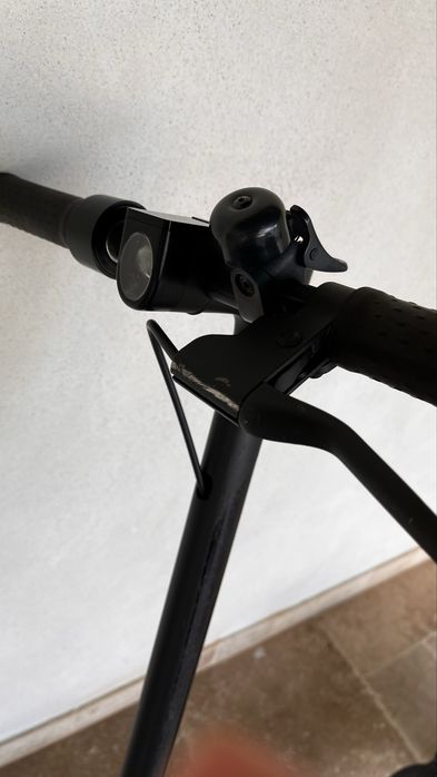 Trotinetă Electrică Xiaomi – Perfect Funcțională (Frâne Bune, Viteza 25 km/h)