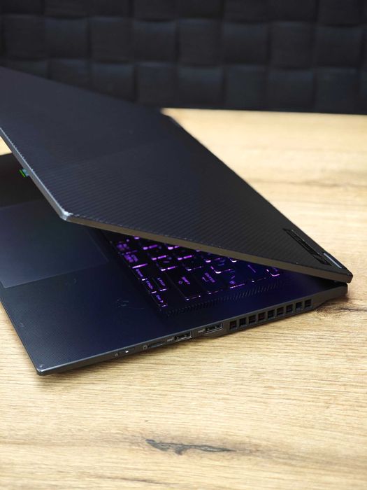 Мощный игровой Asus Rog Flow X16