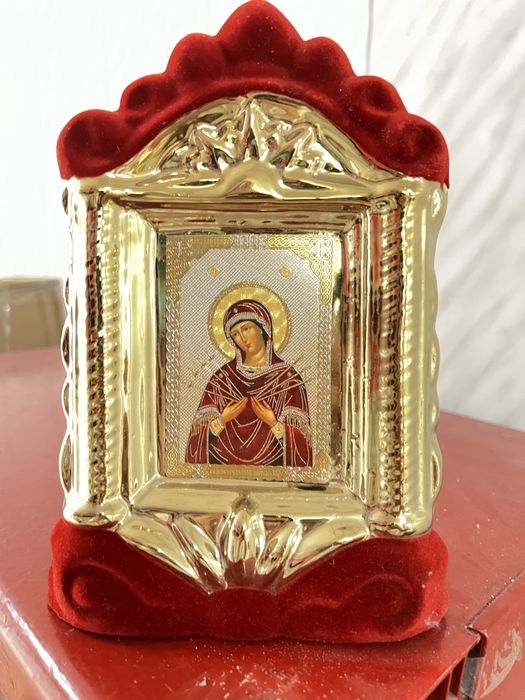 Иконы фарфоровые позалоченные