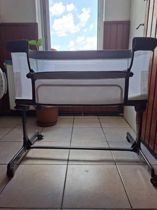 Vând pătuț bebe...