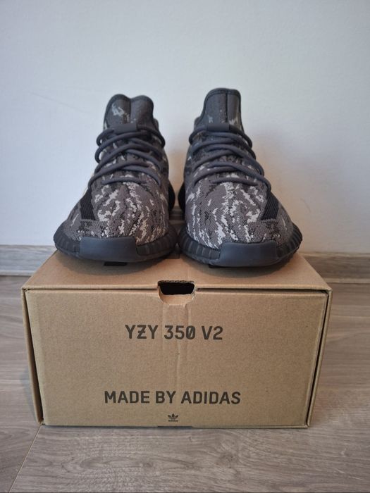 Yeezy 350 mărimea 44