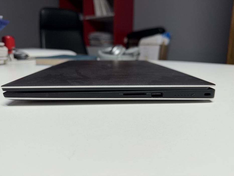 Dell XPS 15 9560 | i7-7700HQ | 16GB RAM | SSD 512GB - Laptop Premium