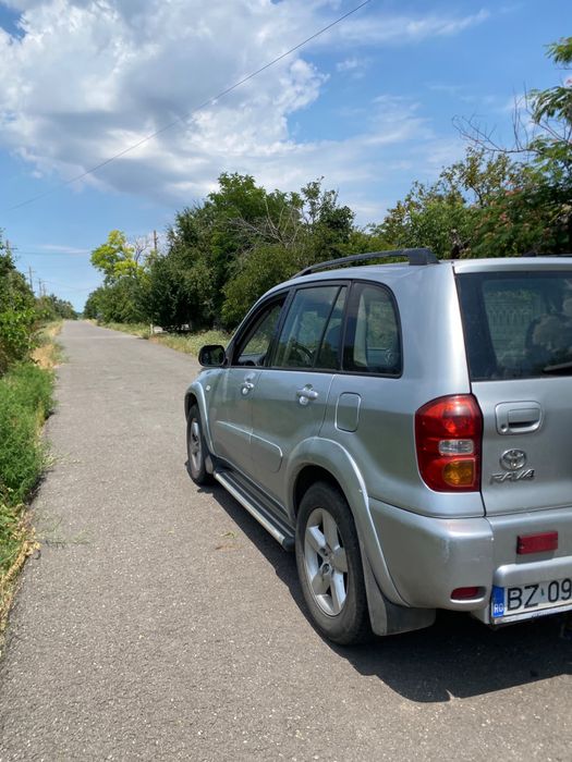 Toyota rav 4 vand sau schimb