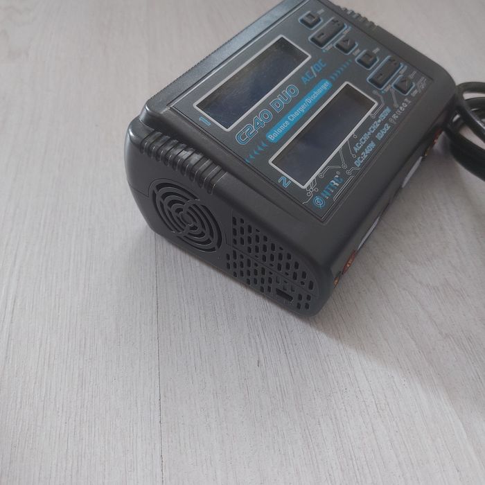 Професионално Двуканално Зарядно HTRC C240 DUO 10A 240W-LiPo/LiHV/NiM