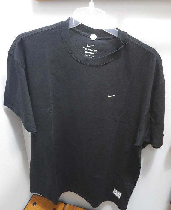 Тениска Nike M Tee "LSE NAC Patch", размери L и XXL - Чисто Нова, Оригинална (Черна)